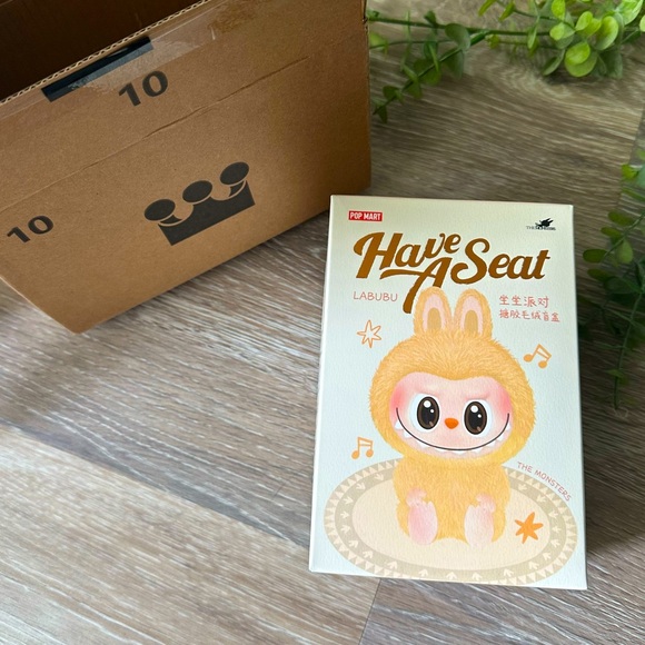 Pop Mart Labubu Have a Seat Blind Box - Picture 1 of 7